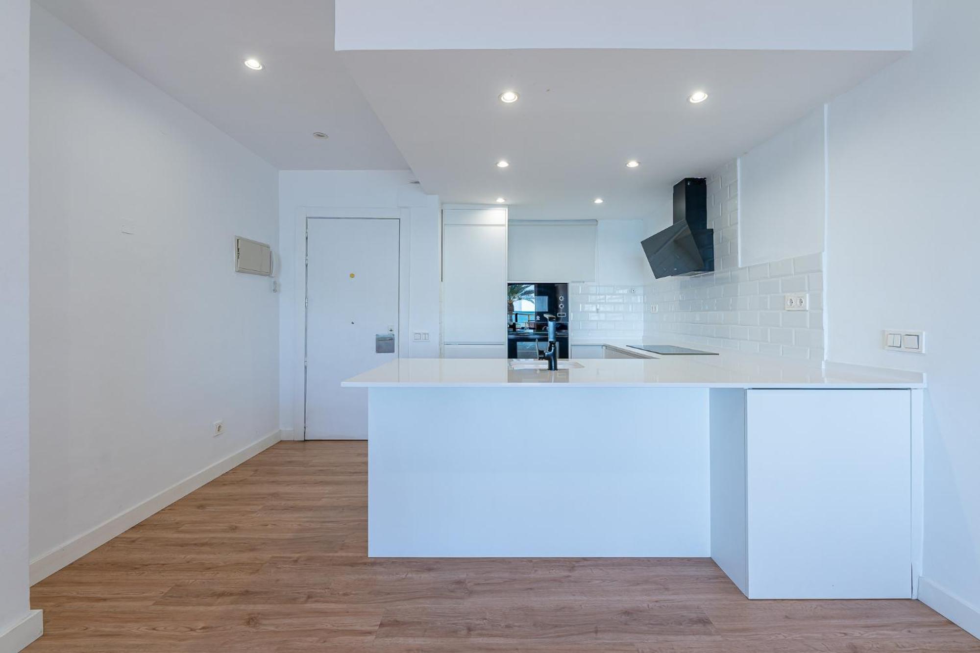 797 Holiday Rentals - Moderno Piso En Primera Linea De Playa توريمولينوس المظهر الخارجي الصورة